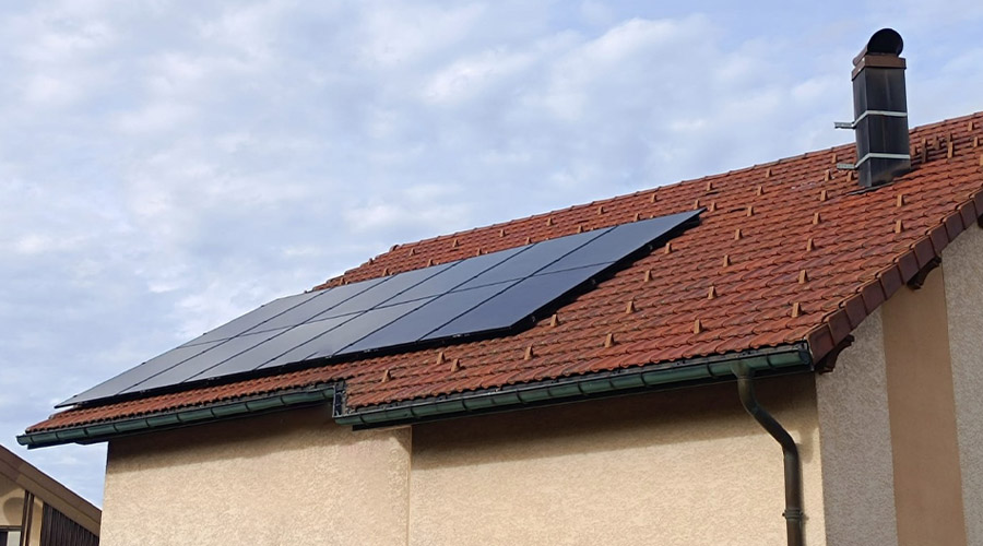 Panneaux solaires photovoltaïques par Futur Home